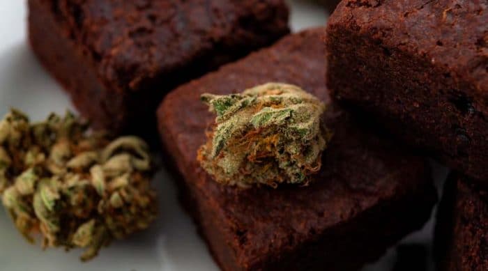 dailymarijuana_image_How To Make Weed Brownies In A Jiffy